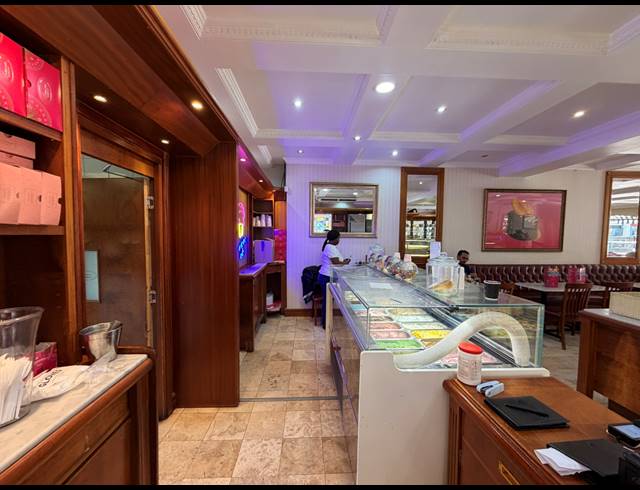 170M² RETAIL TO LET IN GREEN POINT